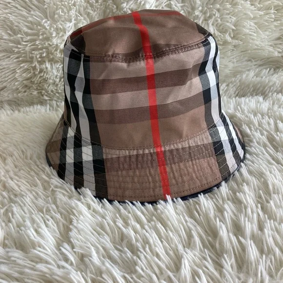 Burberry Classic Check Bucket Hat - Brown and Red - Picture 2 of 6